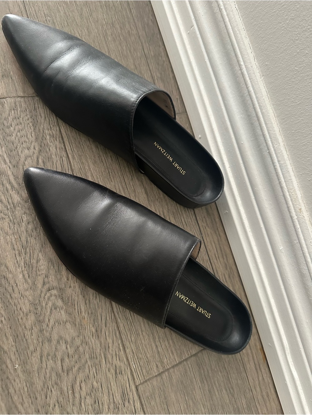 STUART WEITZMAN Studio Pointy Toe Flat Mule Leather Black Sz 8.5